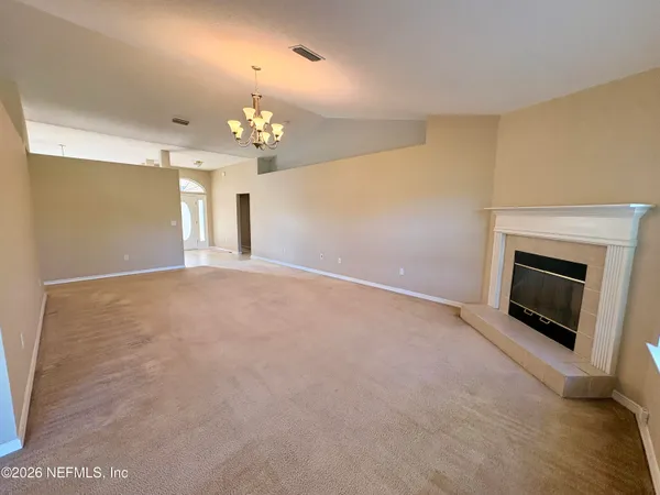 $2,400 | 15677 Moss Hollow Drive, Jacksonville, FL 32218