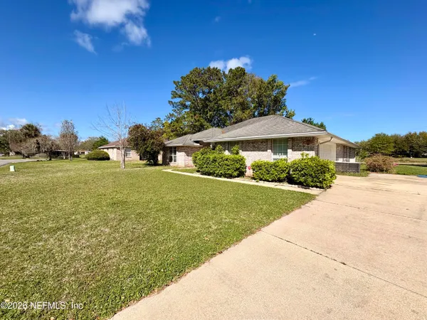 $2,400 | 15677 Moss Hollow Drive, Jacksonville, FL 32218