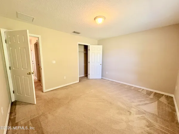 $2,400 | 15677 Moss Hollow Drive, Jacksonville, FL 32218