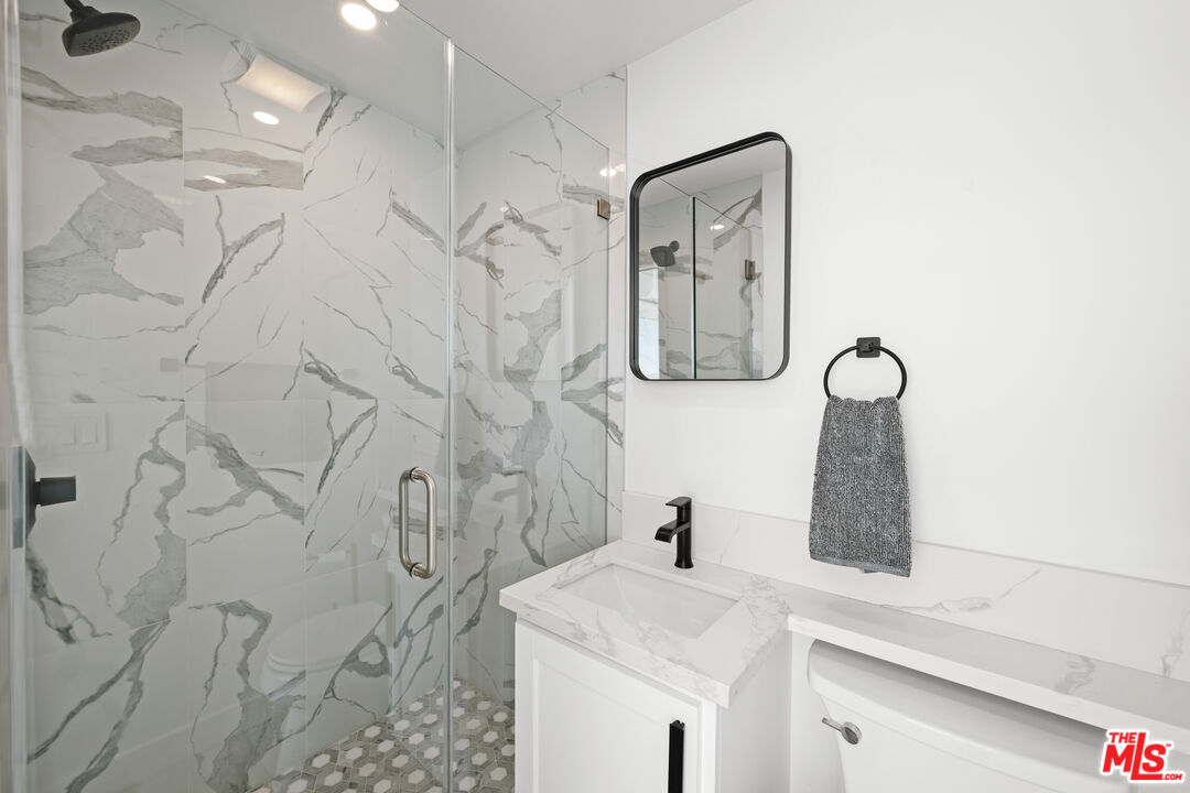 25154 Malibu Road, Unit 2 Malibu, CA 90265 - Photo 25 of 34