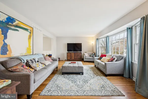 $675,000 | 704 Cornwallis Drive, Mount Laurel, NJ 08054