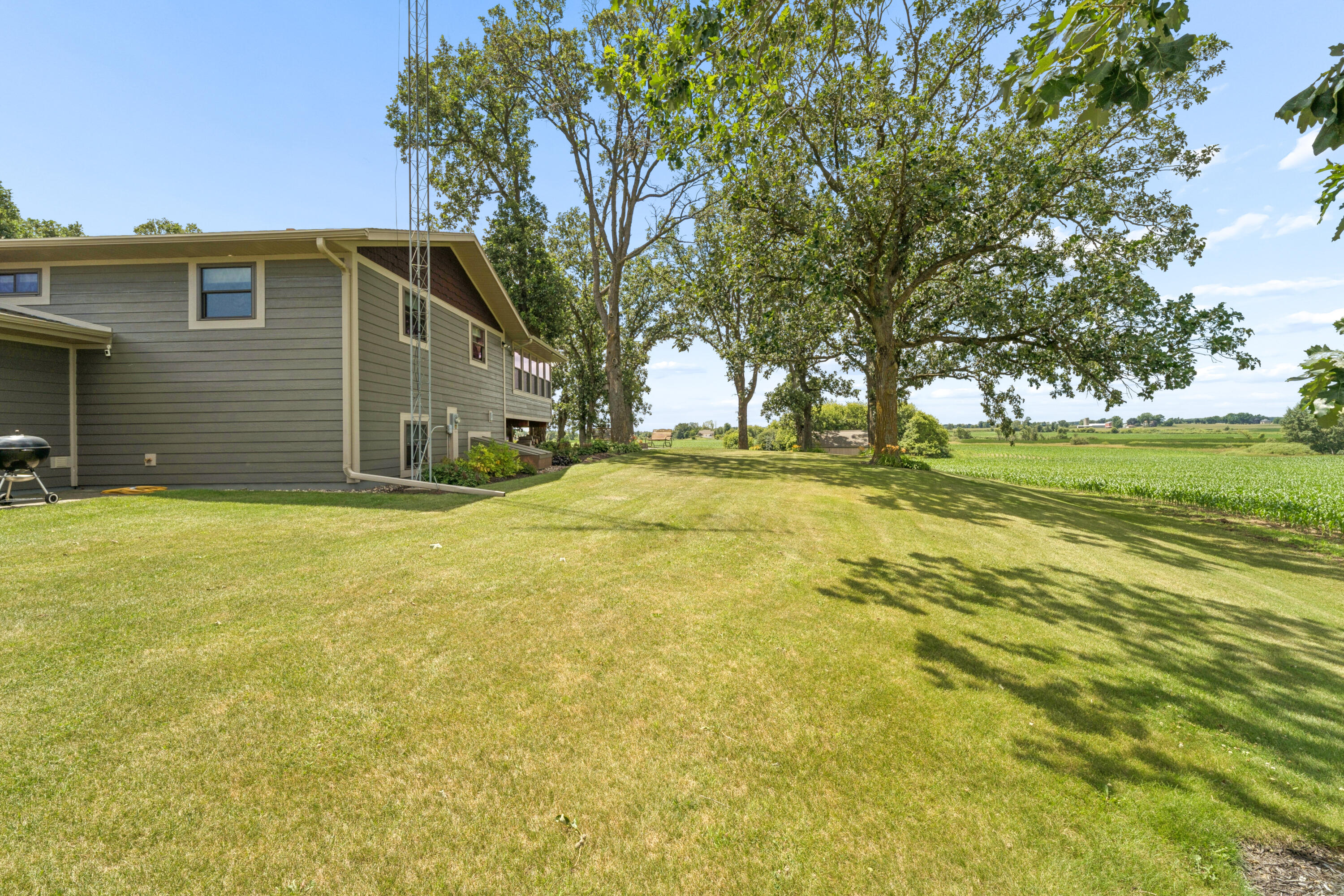 N5748 Metovale Road Metomen, WI 53919 - Photo 8 of 64 Side yard