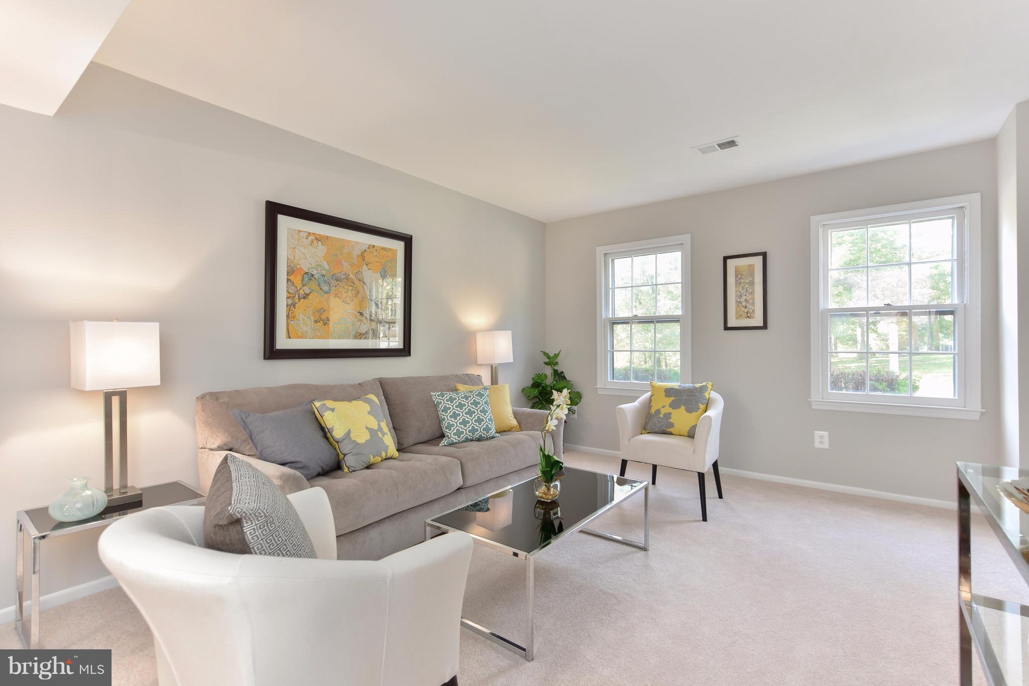 8467 Brainerd Court Springfield, VA 22153 - Photo 3 of 30 Living Room