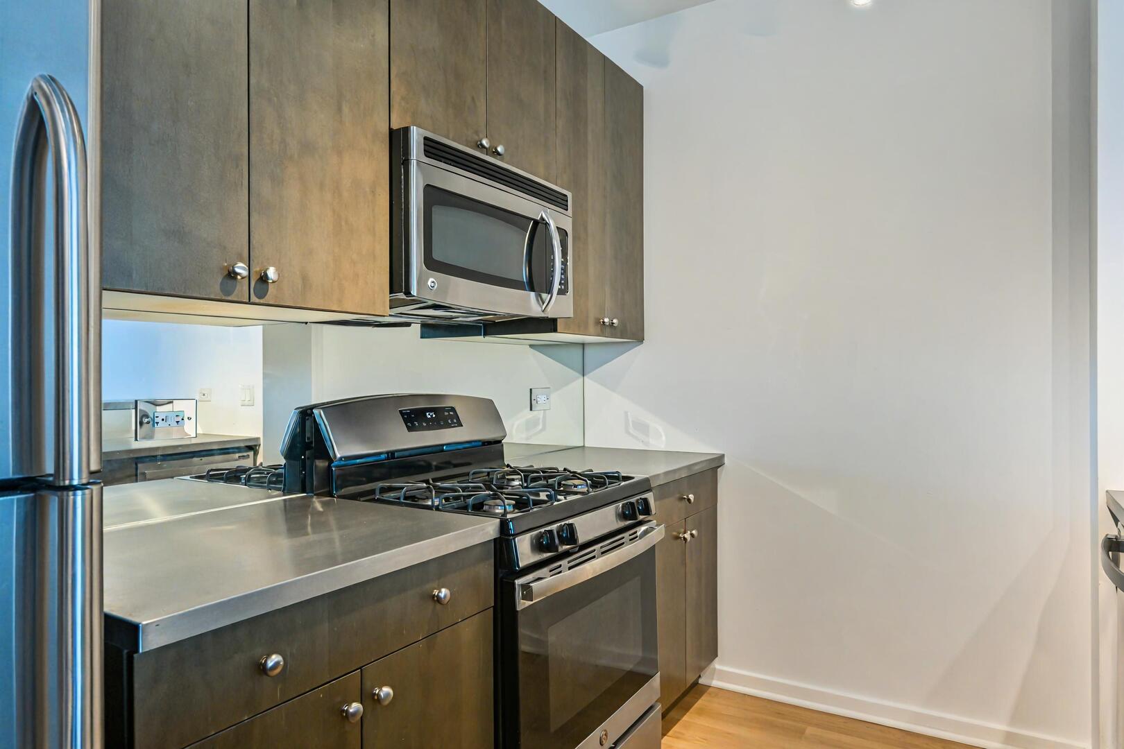 125 South Green Street, Unit 1007A Chicago, IL 60607 - Photo 4 of 16 Gallery Image 4