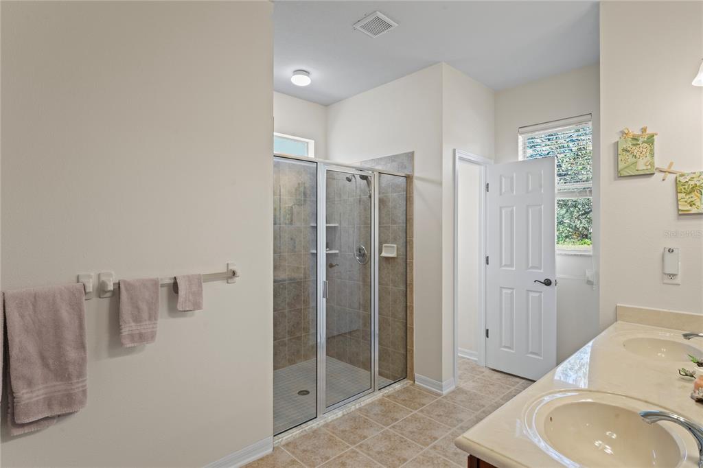 11243 Merganser Way New Port Richey, FL 34654 - Photo 13 of 39 Gallery Image 13