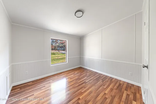 a view of kitchen with washer and dryer