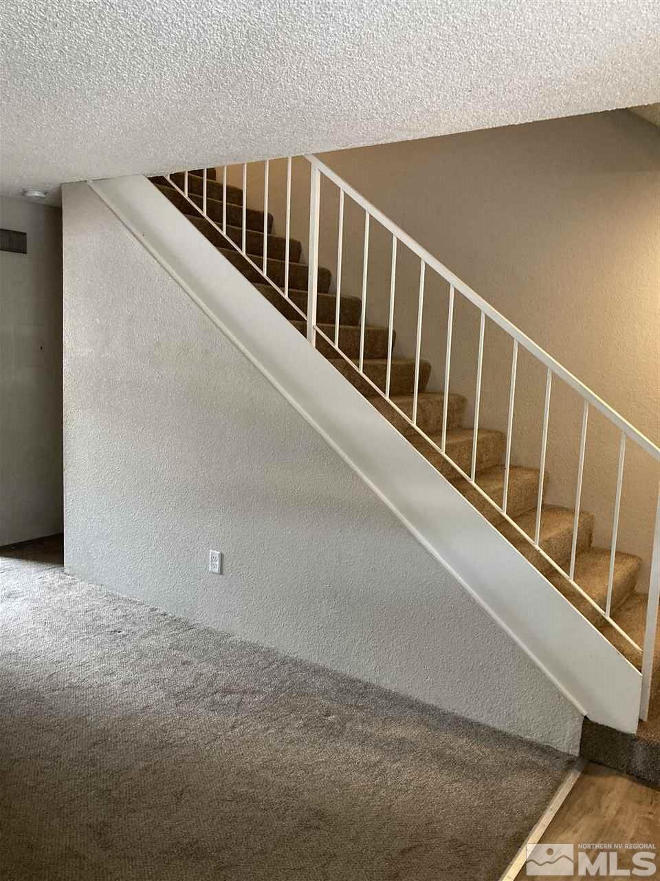 1402 East 9th Street, Unit 6 Reno, NV 89512 - Photo 5 of 10 a view of entryway