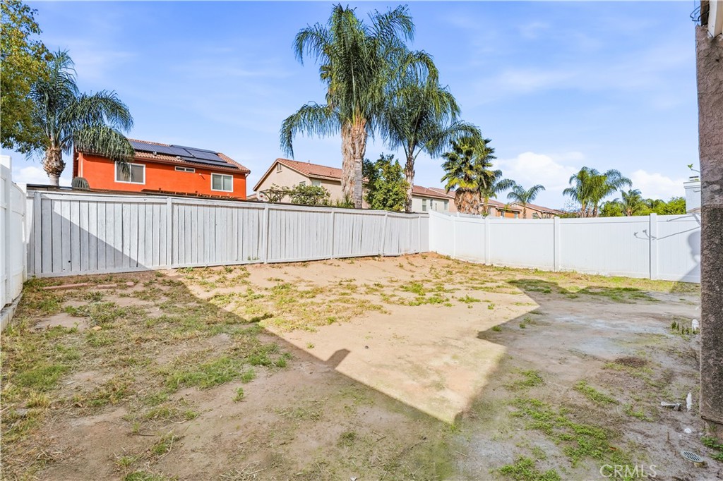 338 Mildred Street Perris, CA 92571 - Photo 15 of 34 a view of small space with palm trees