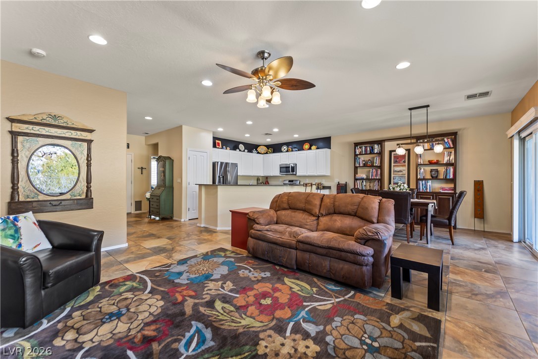 2452 Jada Drive Henderson, NV 89044 - Photo 18 of 52