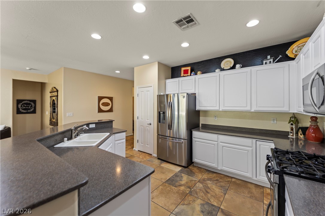 2452 Jada Drive Henderson, NV 89044 - Photo 24 of 52