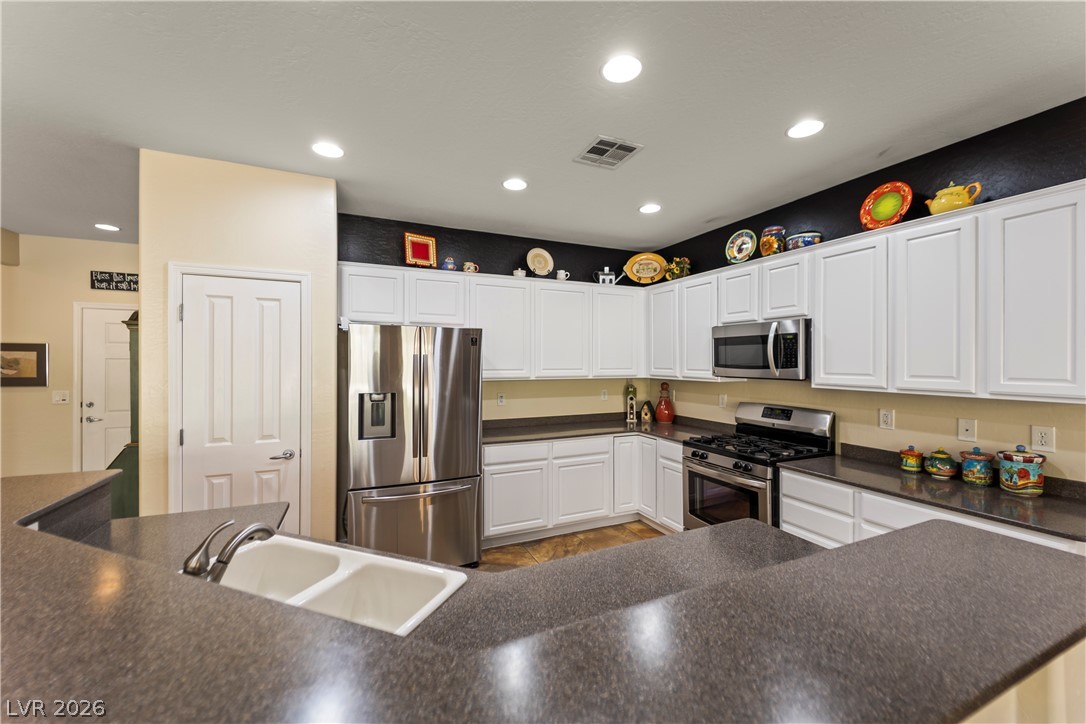 2452 Jada Drive Henderson, NV 89044 - Photo 28 of 52