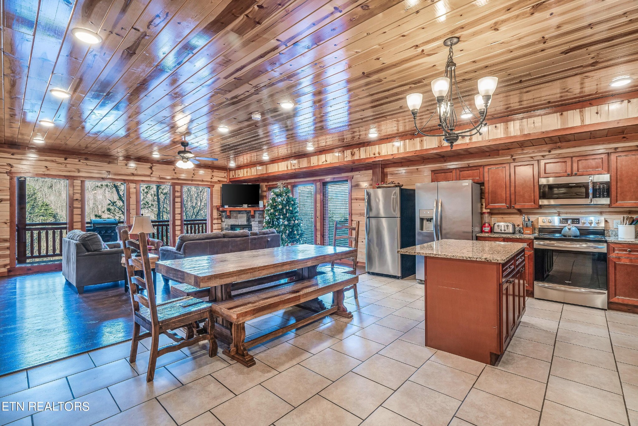 3258 Smoky Ridge Way Sevierville, TN 37862 - Photo 8 of 55 Gallery Image 8