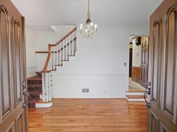 $1,095,000 | 100 Kirkwood Place, Spartanburg, SC 29306