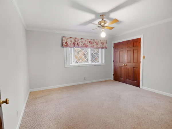 $1,095,000 | 100 Kirkwood Place, Spartanburg, SC 29306