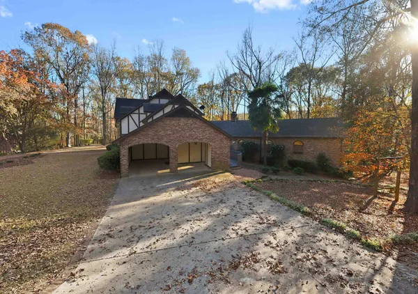 $1,095,000 | 100 Kirkwood Place, Spartanburg, SC 29306