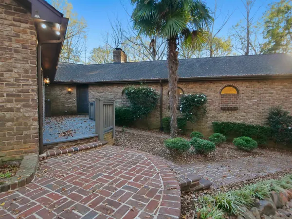 $1,095,000 | 100 Kirkwood Place, Spartanburg, SC 29306