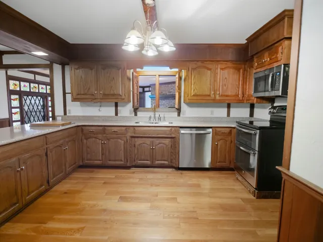 $1,200,000 | 100 Kirkwood Place, Spartanburg, SC 29306