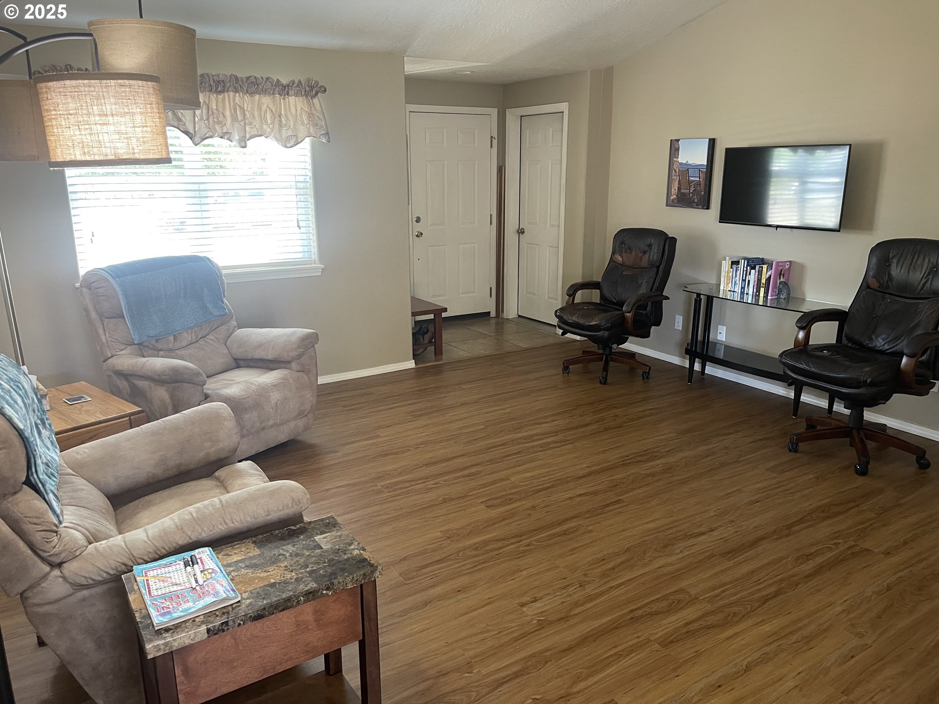 1238 Colton Way Eugene, OR 97402 - Photo 5 of 21 Gallery Image 5