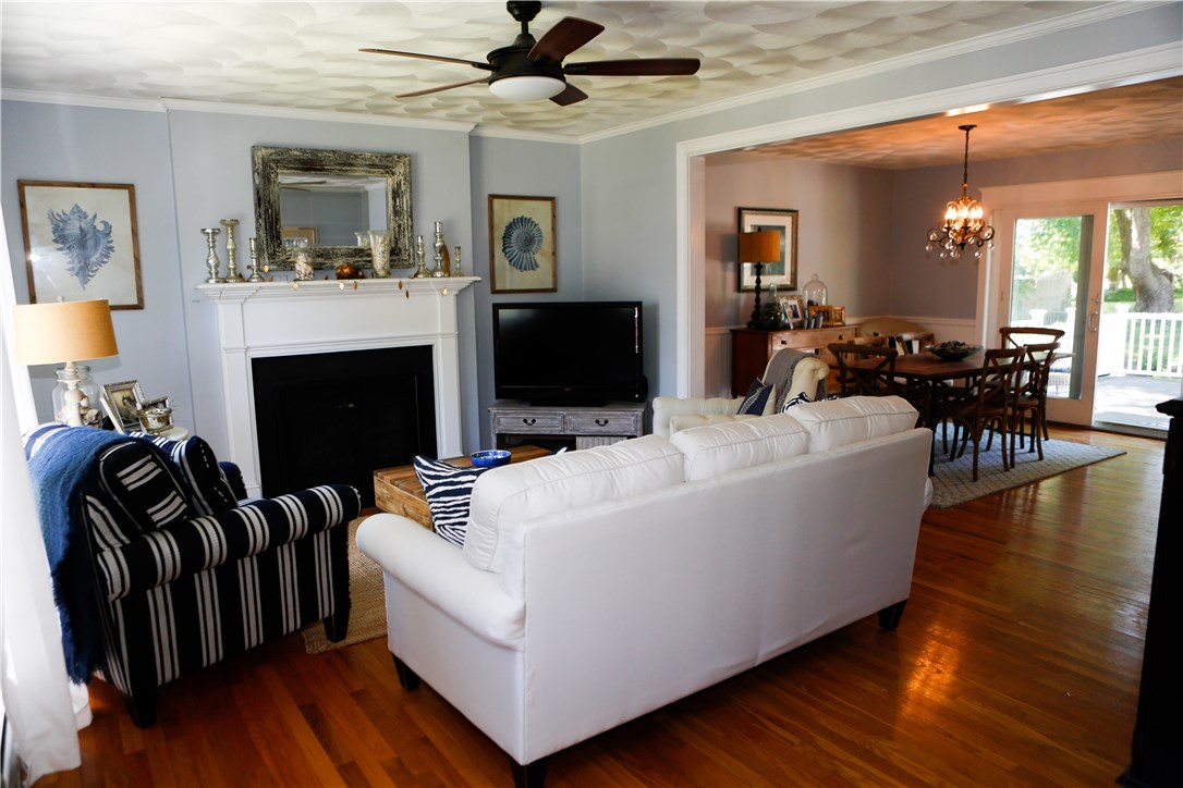 75 Conanicus Road Narragansett, RI 02882 - Photo 11 of 28
