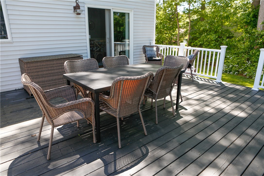 75 Conanicus Road Narragansett, RI 02882 - Photo 5 of 28