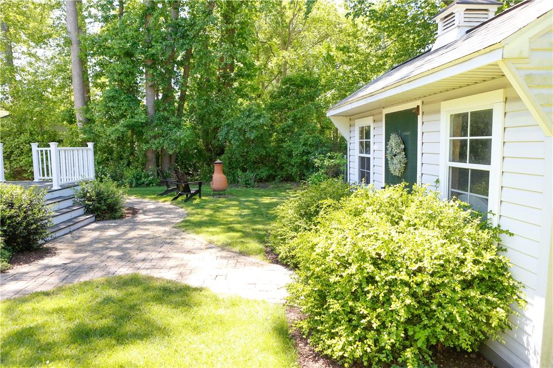 75 Conanicus Road Narragansett, RI 02882 - Photo 6 of 28