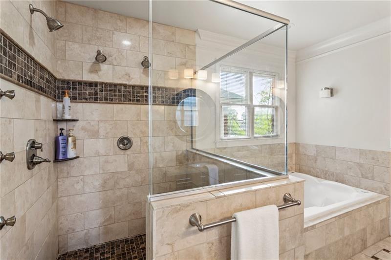 629 Boulevard Northeast Atlanta, GA 30308 - Photo 37 of 74 a bathroom with a shower and a bathtub