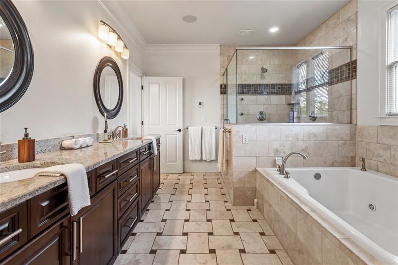 629 Boulevard Northeast Atlanta, GA 30308 - Photo 39 of 74 a spacious bathroom with a tub sink and mirror