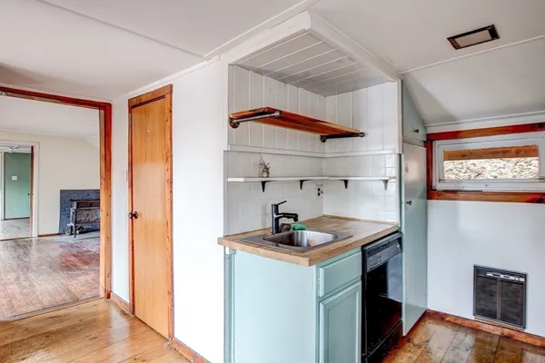 $900,000 | 12 Lakewood Park Road, Westminster, MA 01473