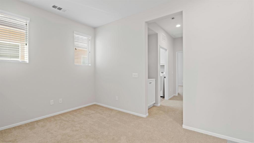 21578 Saddle Bred Lane Escondido, CA 92029 - Photo 20 of 49 an empty room with windows and closet