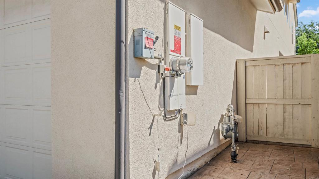21578 Saddle Bred Lane Escondido, CA 92029 - Photo 42 of 49 a view of entryway with a white walls