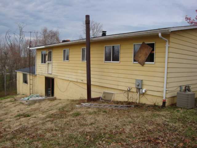 3240 Wayne Ridge Road Zanesville, OH 43701 - Photo 2 of 2