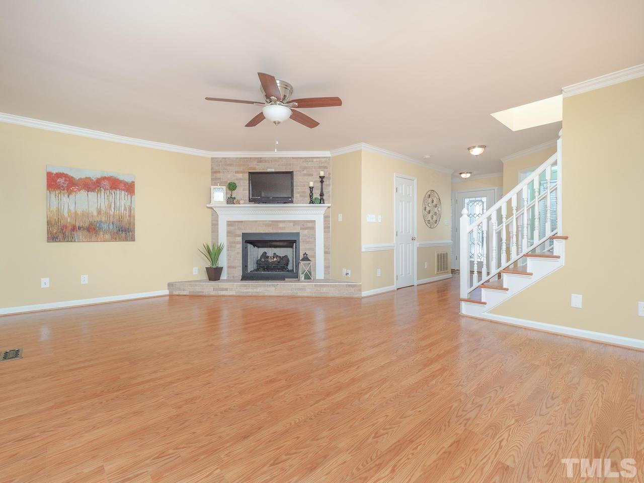 1437 Greenside Drive Raleigh, NC 27609 - Photo 3 of 16 This large space with clean lines allows you to decorate and furnish to suit your tastes.