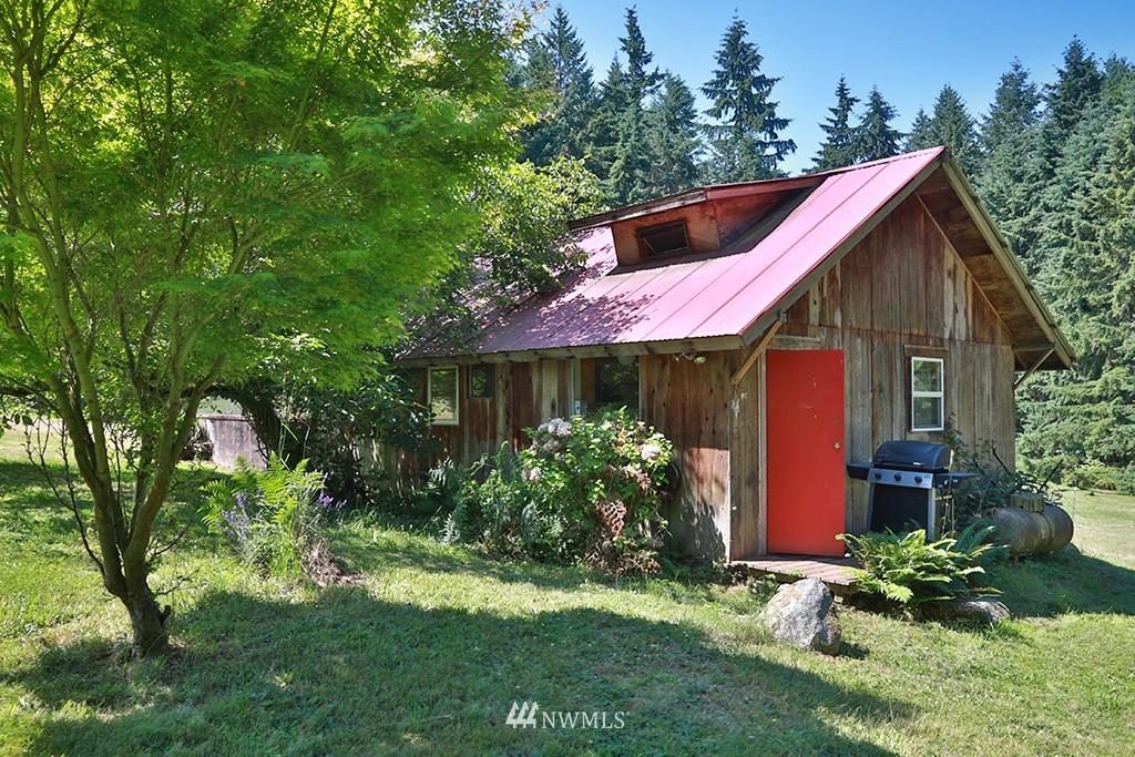 7326 Heggeness Road Clinton, WA 98236 - Photo 21 of 25 Gallery Image 21