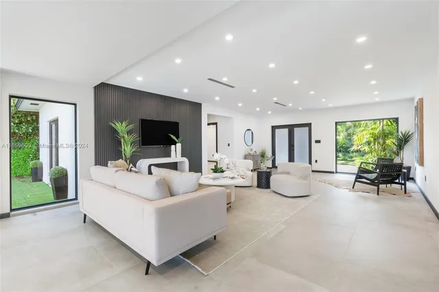 $2,050,000 | 2261 Northeast 192 Street, Miami, FL 33180