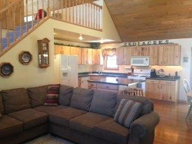 4894 Cross Country Road Rhinelander, WI 54501 - Photo 17 of 19 Gallery Image 17
