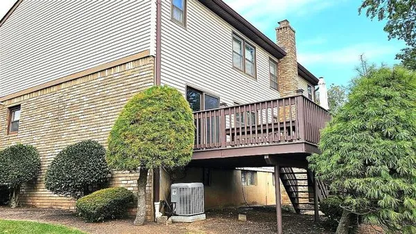 $510,000 | 131 Highview Drive, Woodbridge, NJ 07095