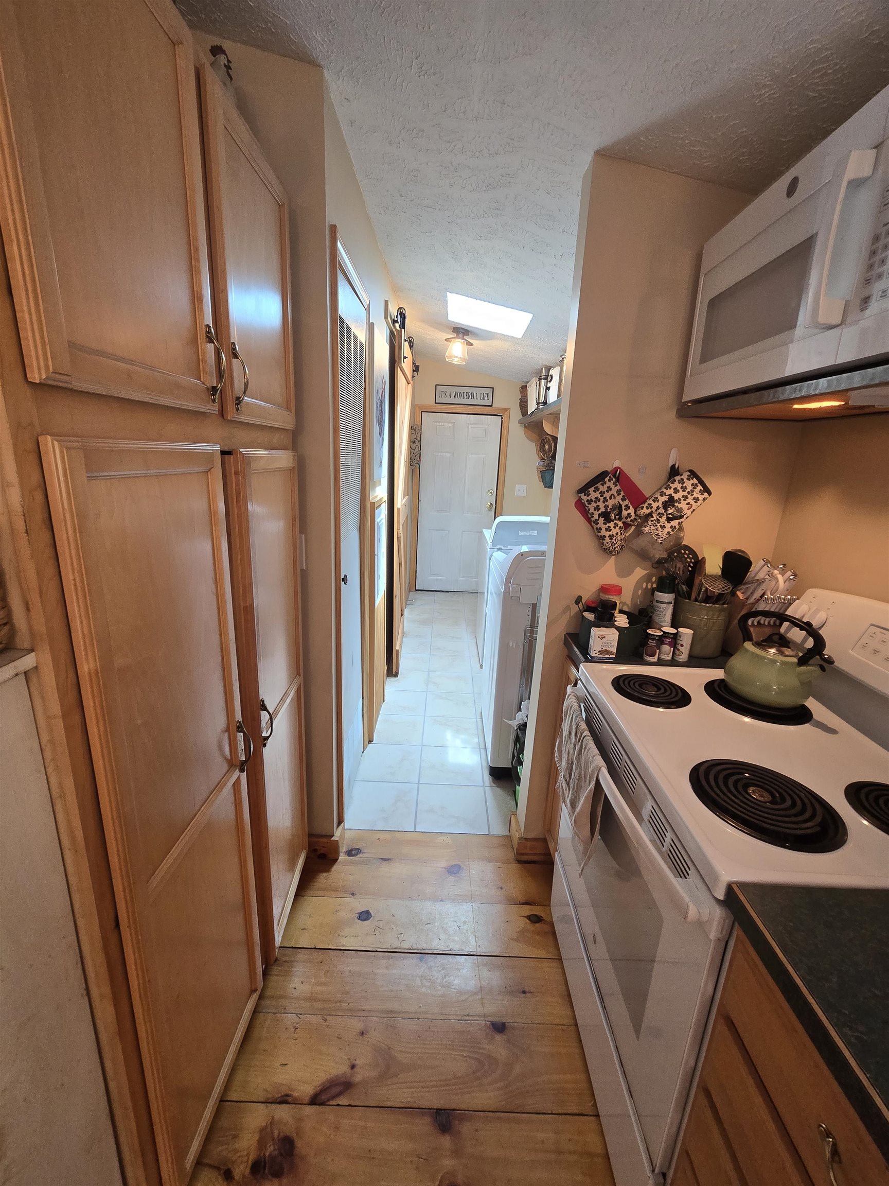 41 Brooklyn Street Barre, VT 05641 - Photo 5 of 42