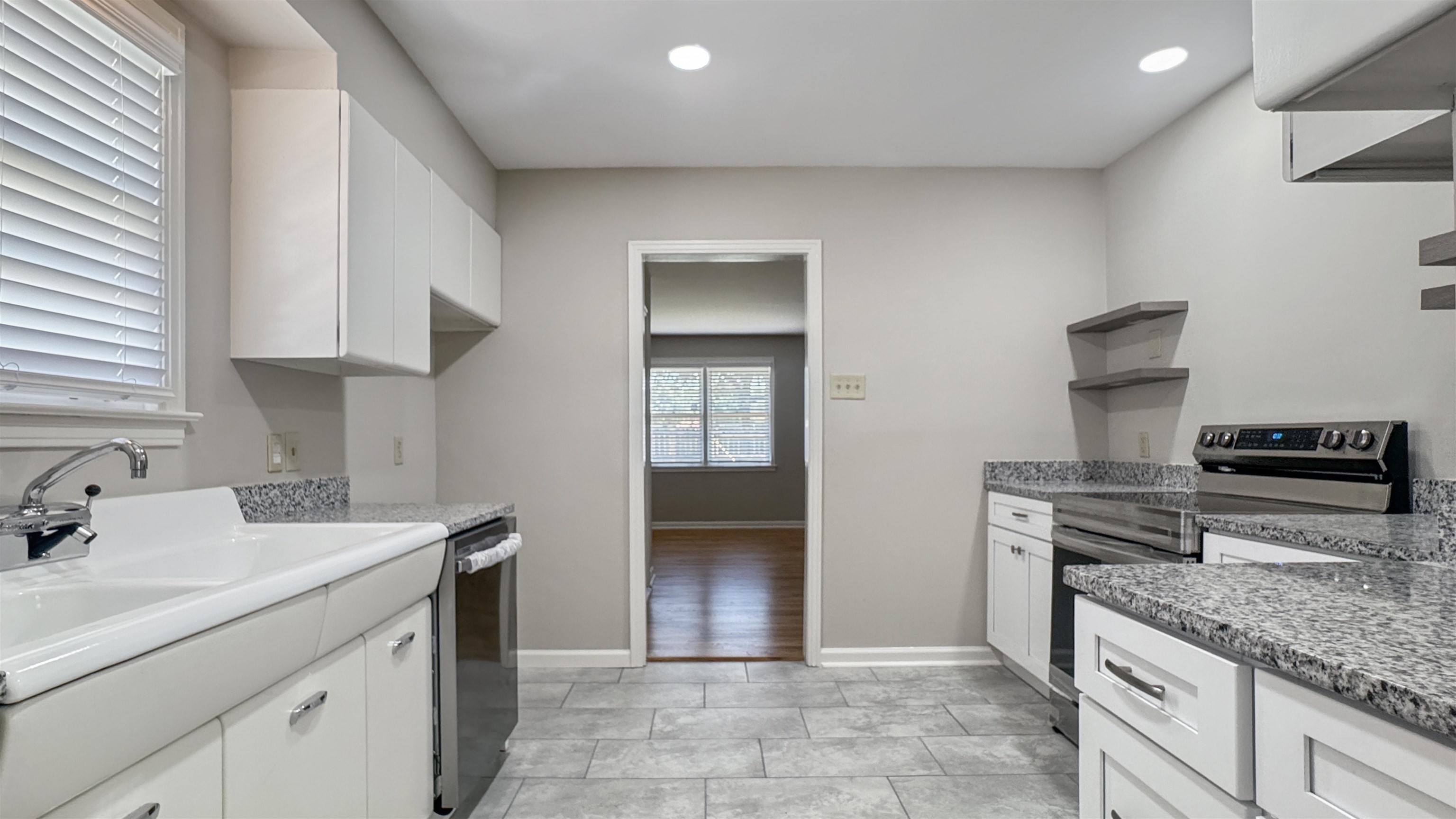 954 Ivy Road Memphis, TN 38117 - Photo 8 of 27