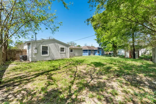 $1,950 | 7725 St Lo Road, Houston, TX 77033