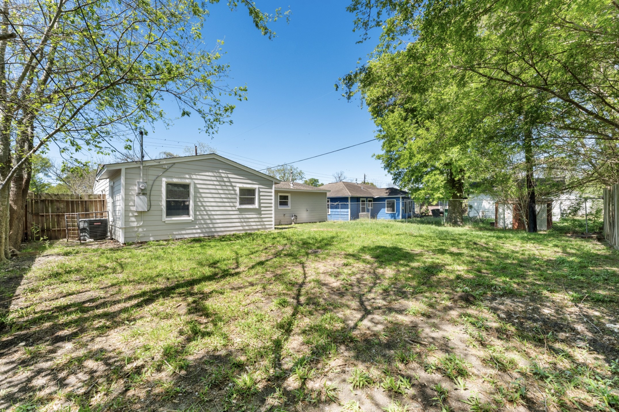 7725 St Lo Road Houston, TX 77033 - Photo 26 of 26 a front view of a house with a yard