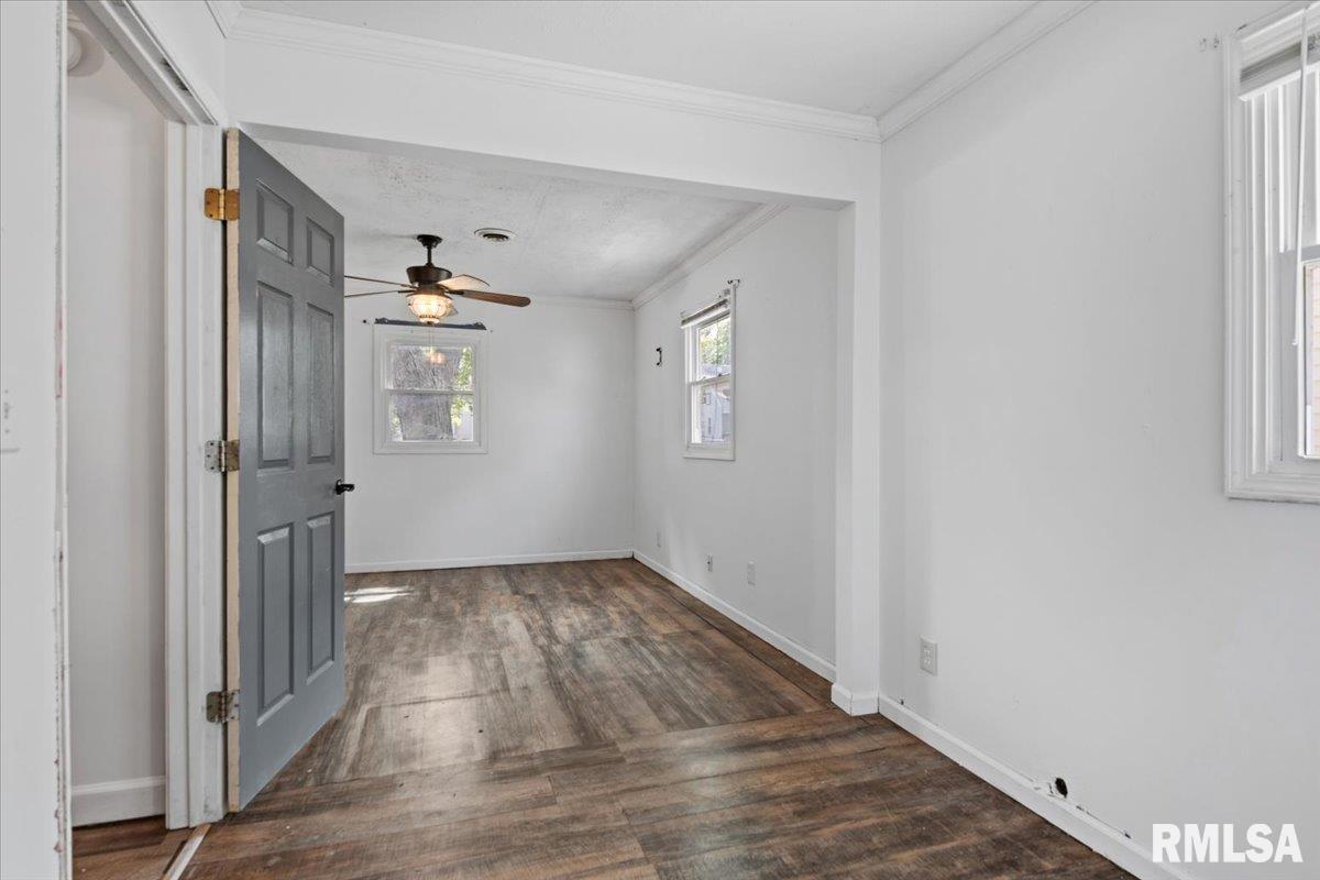 2257 East Converse Avenue Springfield, IL 62702 - Photo 8 of 28 Gallery Image 8