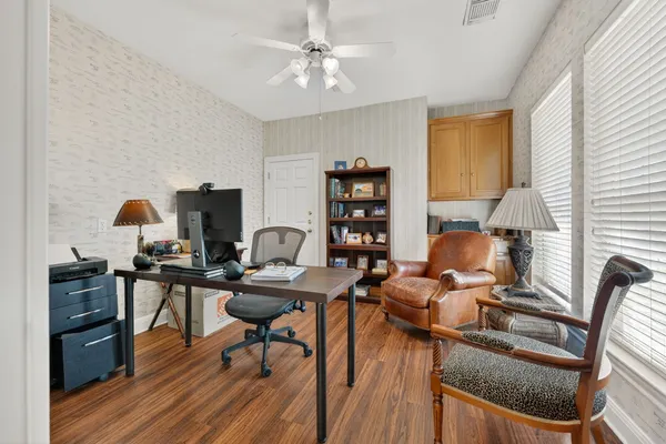 $4,250 | 345 The Hills Drive, Unit 3, The Hills, TX 78738