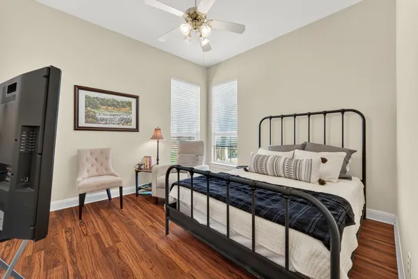 $4,250 | 345 The Hills Drive, Unit 3, The Hills, TX 78738