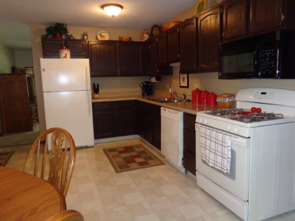 9022 Ridgetree Drive Fort Wayne, IN 46819 - Photo 3 of 26