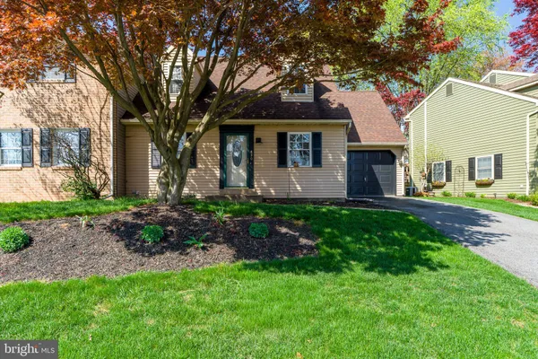 $275,000 | 450 Daisy Lane, Lancaster, PA 17602