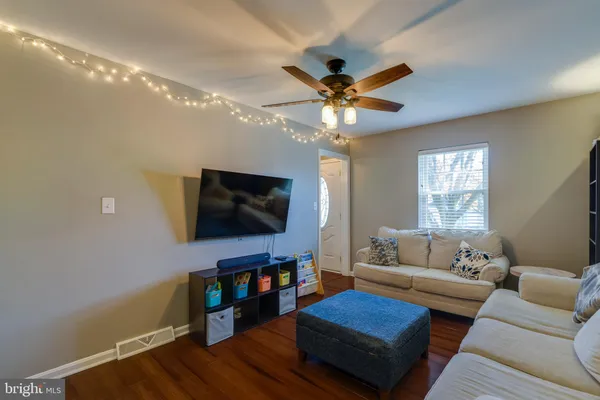$275,000 | 450 Daisy Lane, Lancaster, PA 17602