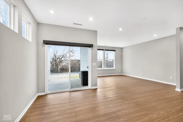 $369,900 | 811 Stone Trace Court, Avon, IN 46123