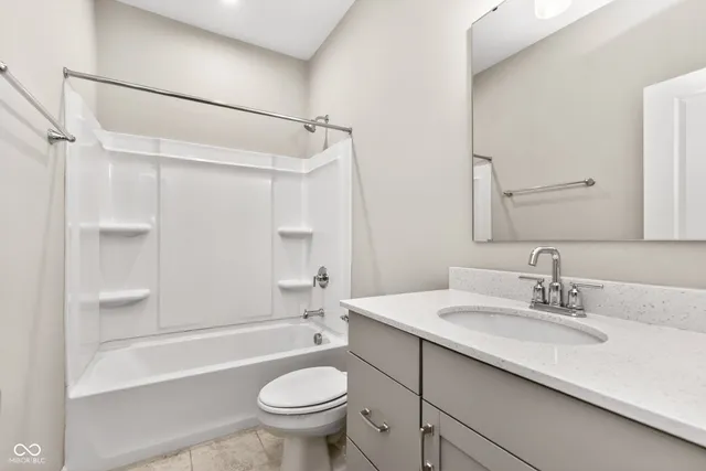 $369,900 | 811 Stone Trace Court, Avon, IN 46123