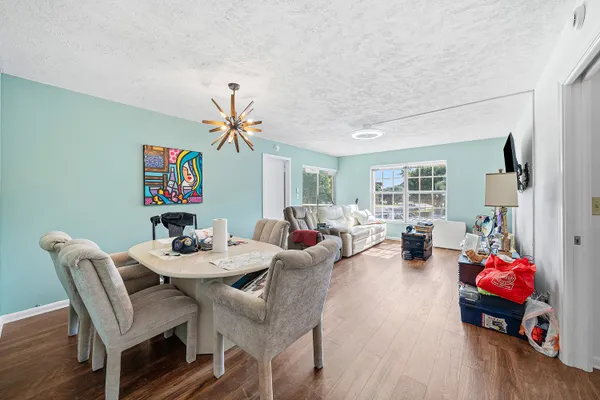 $175,500 | 5540 Tamberlane Circle, Unit 221, Palm Beach Gardens, FL 33418