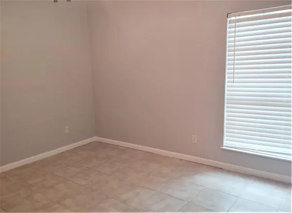 $93,000 | 9707 Richmond Avenue, Unit 53, Houston, TX 77063
